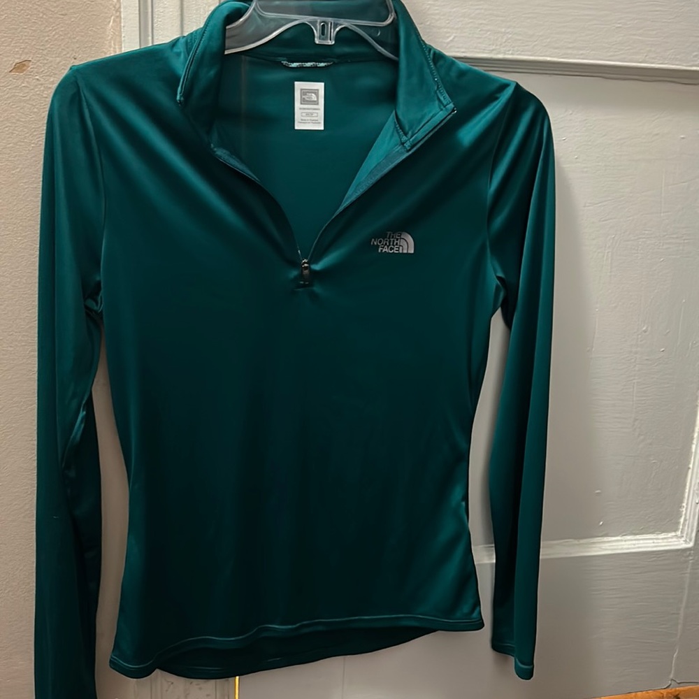 The North Face Vapor Wick teal long sleeve shirt, size XS
